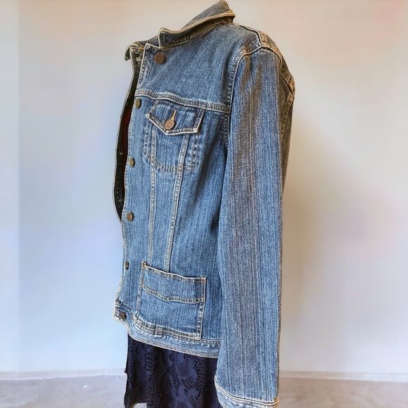 Eddie Bauer jeans jacket mid wash, XL - Picture 3 of 9